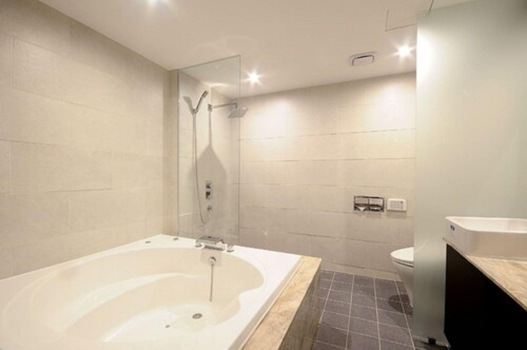 Queens Hotel Seomyeon Пусан Экстерьер фото