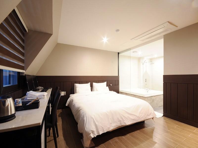 Queens Hotel Seomyeon Пусан Экстерьер фото