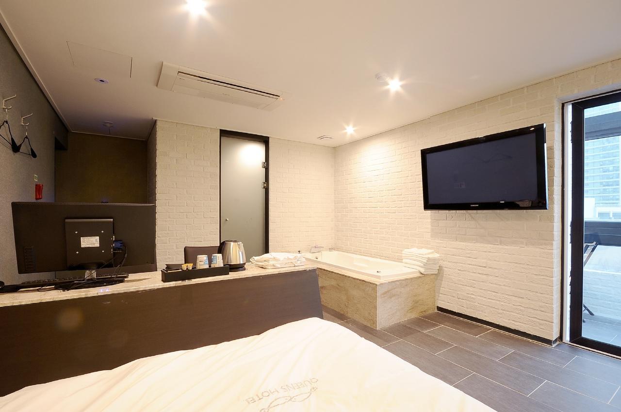 Queens Hotel Seomyeon Пусан Экстерьер фото