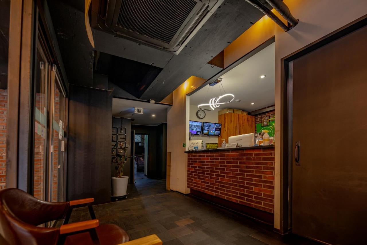 Queens Hotel Seomyeon Пусан Экстерьер фото